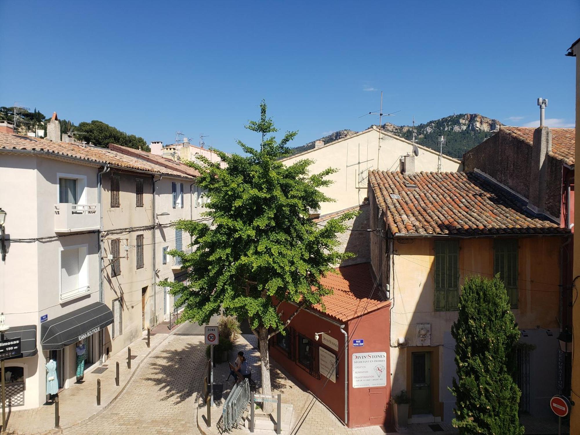 Mini Loft Apartamento Cassis Exterior foto